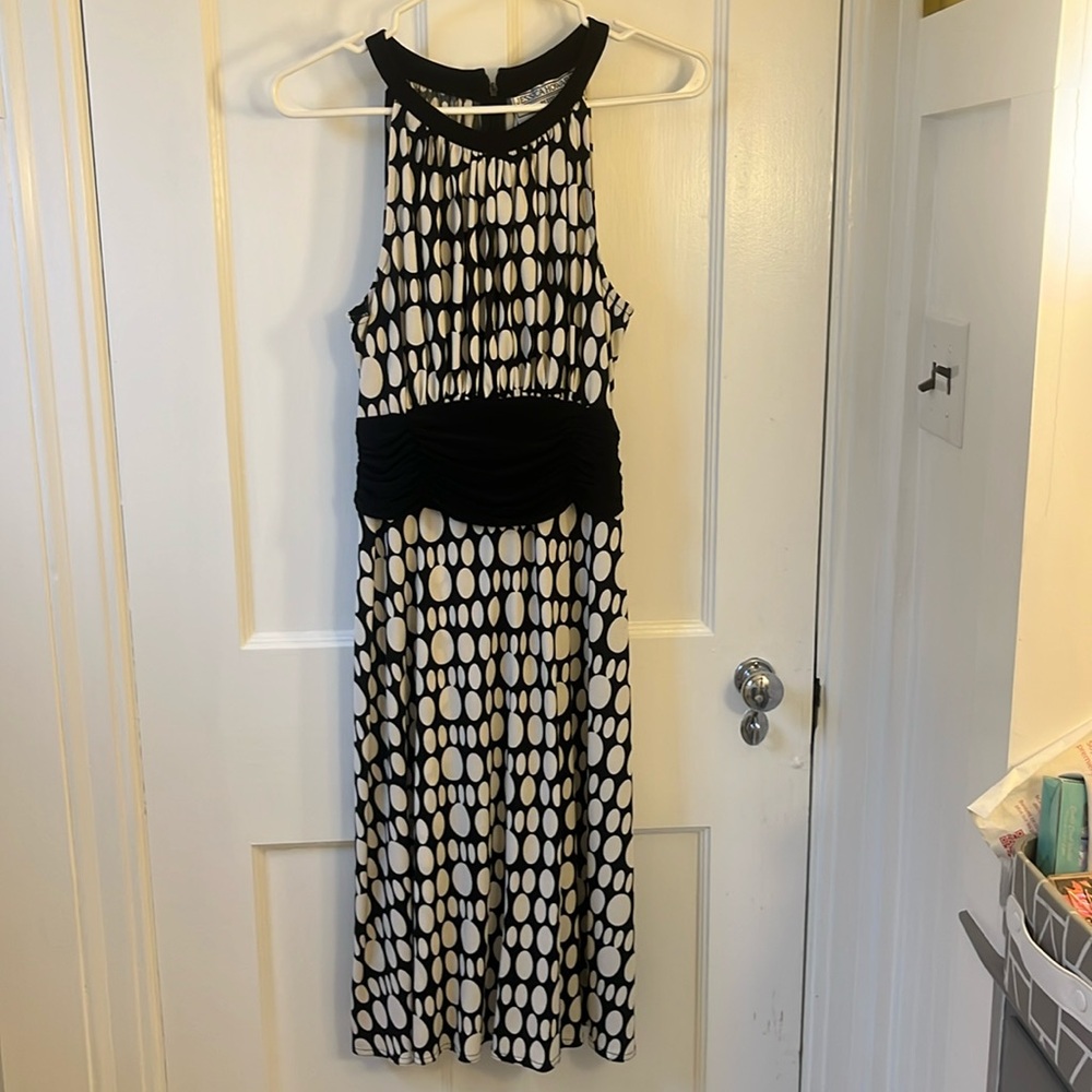 Jessica Howard sleeveless polka dot dress